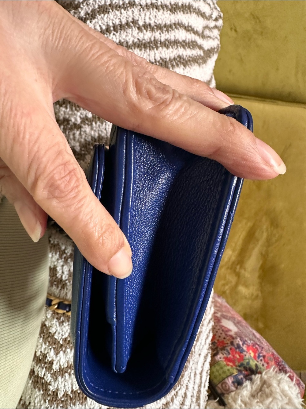 CHANEL 19 Wallet on Chain WOC microchipped full set - Picture 13 of 15